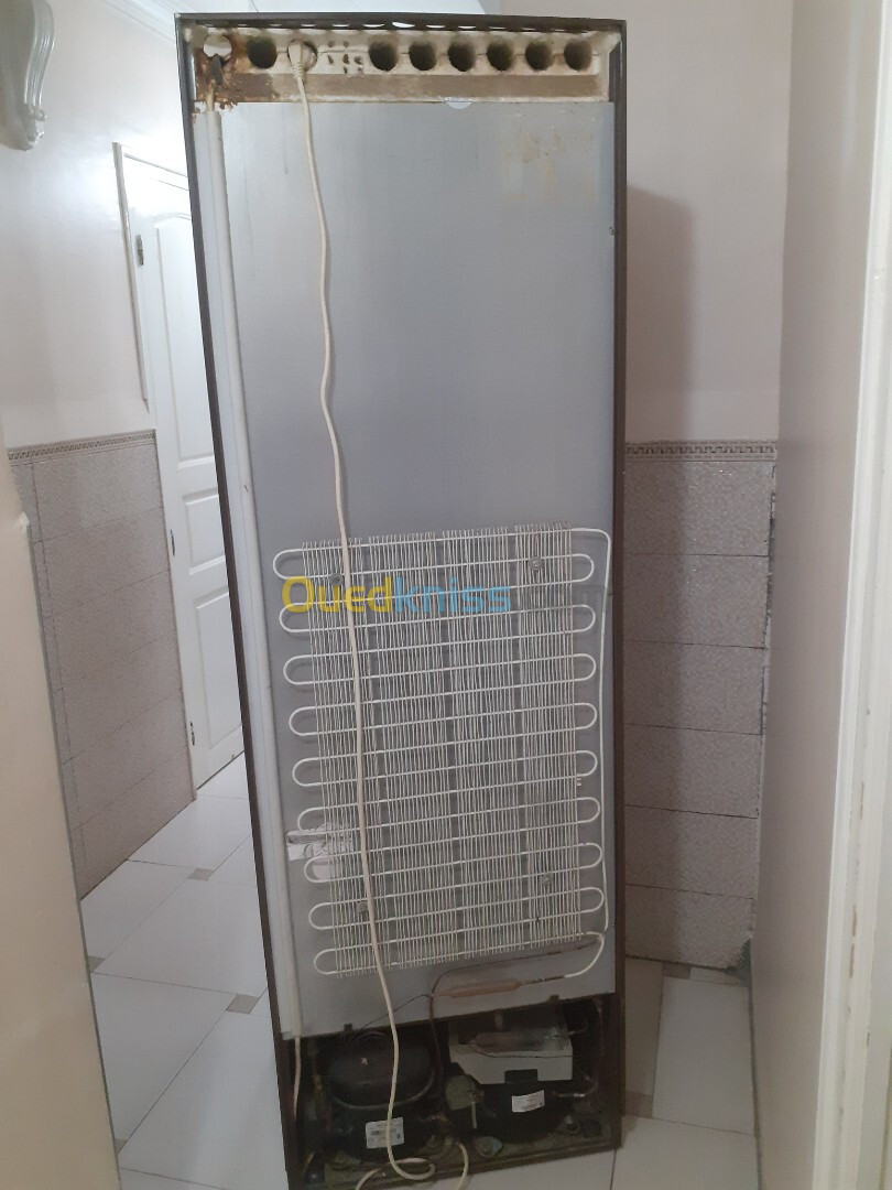 Corbero Refrigerateur Combine 2 portes 301L