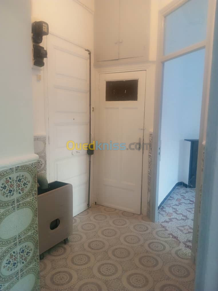 Location Appartement F2 Alger Hussein dey