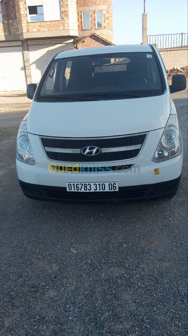 Hyundai H1 2010