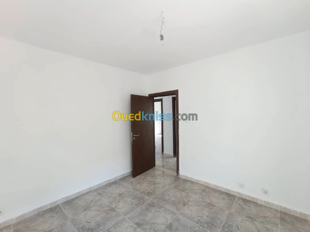 Location Appartement F5 Alger Bordj el bahri