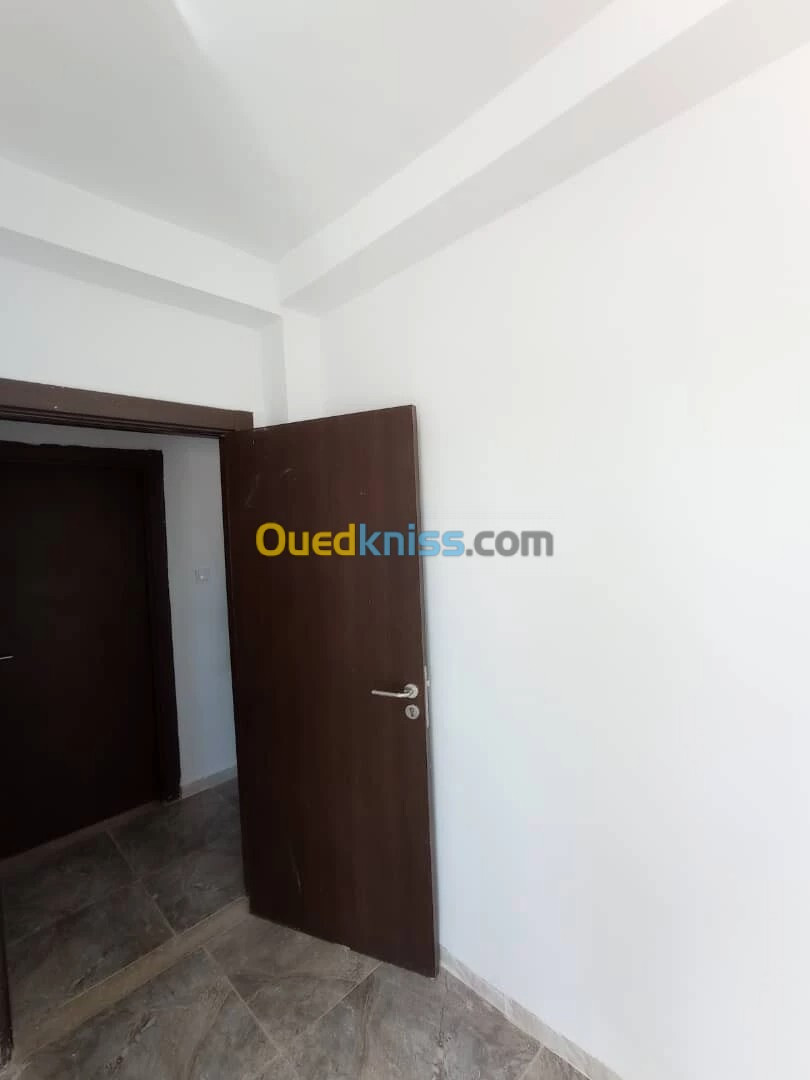 Location Appartement F5 Alger Bordj el bahri