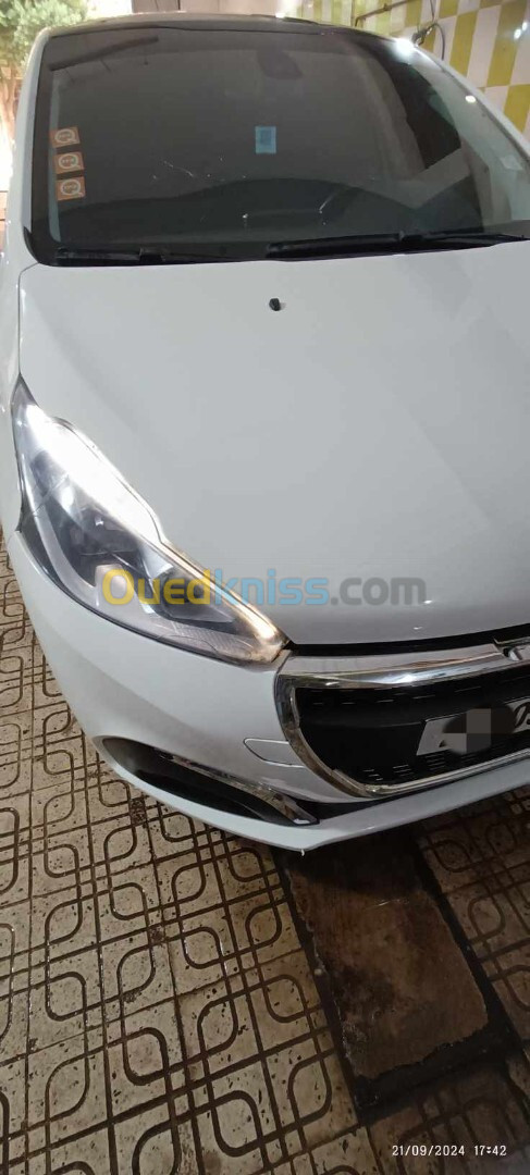 Peugeot 208 2016 Allure Facelift