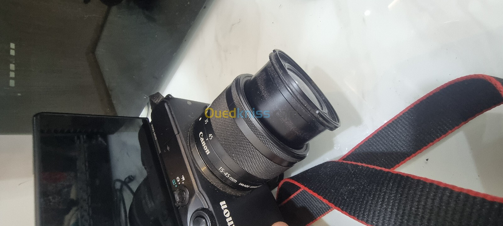 Camera Canon Eos M10 + support 