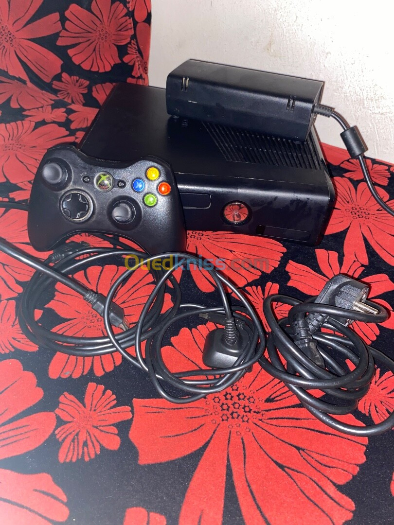 Xbox 360 Slim 500GB+78 jeux habat kaba 