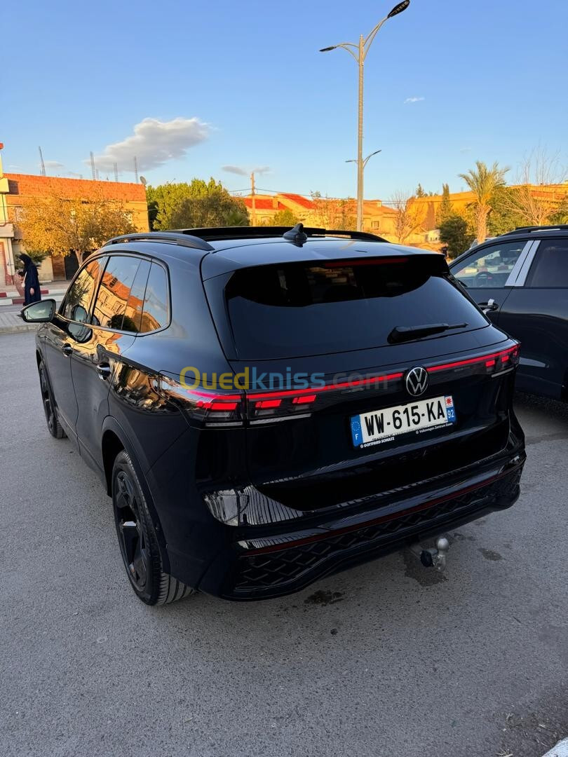 Volkswagen Tiguan 2024 Pack Black