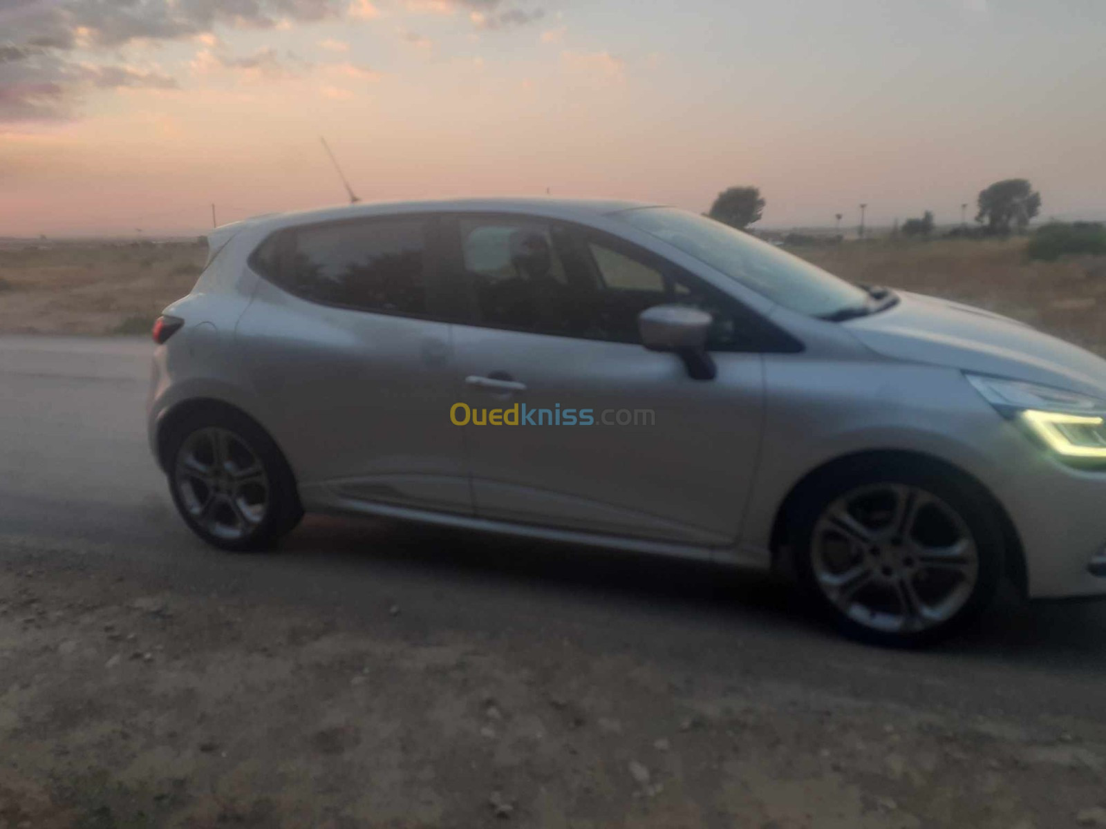 Renault Clio 4 2018 Limited - Khenchela Algeria