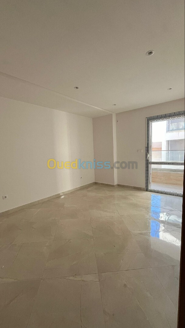 Vente Appartement F4 Alger El achour