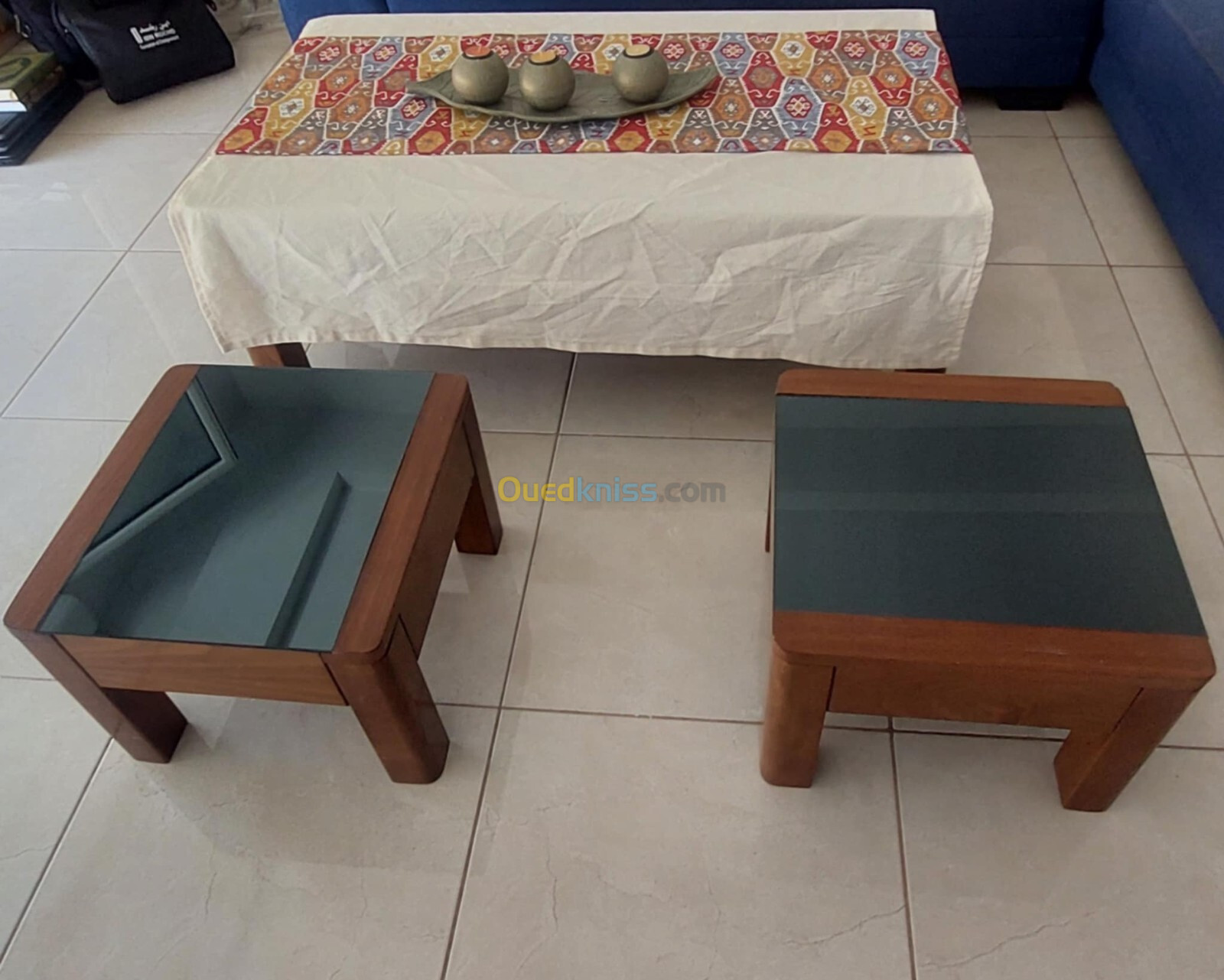 Table basse avec 2 table gigogne 