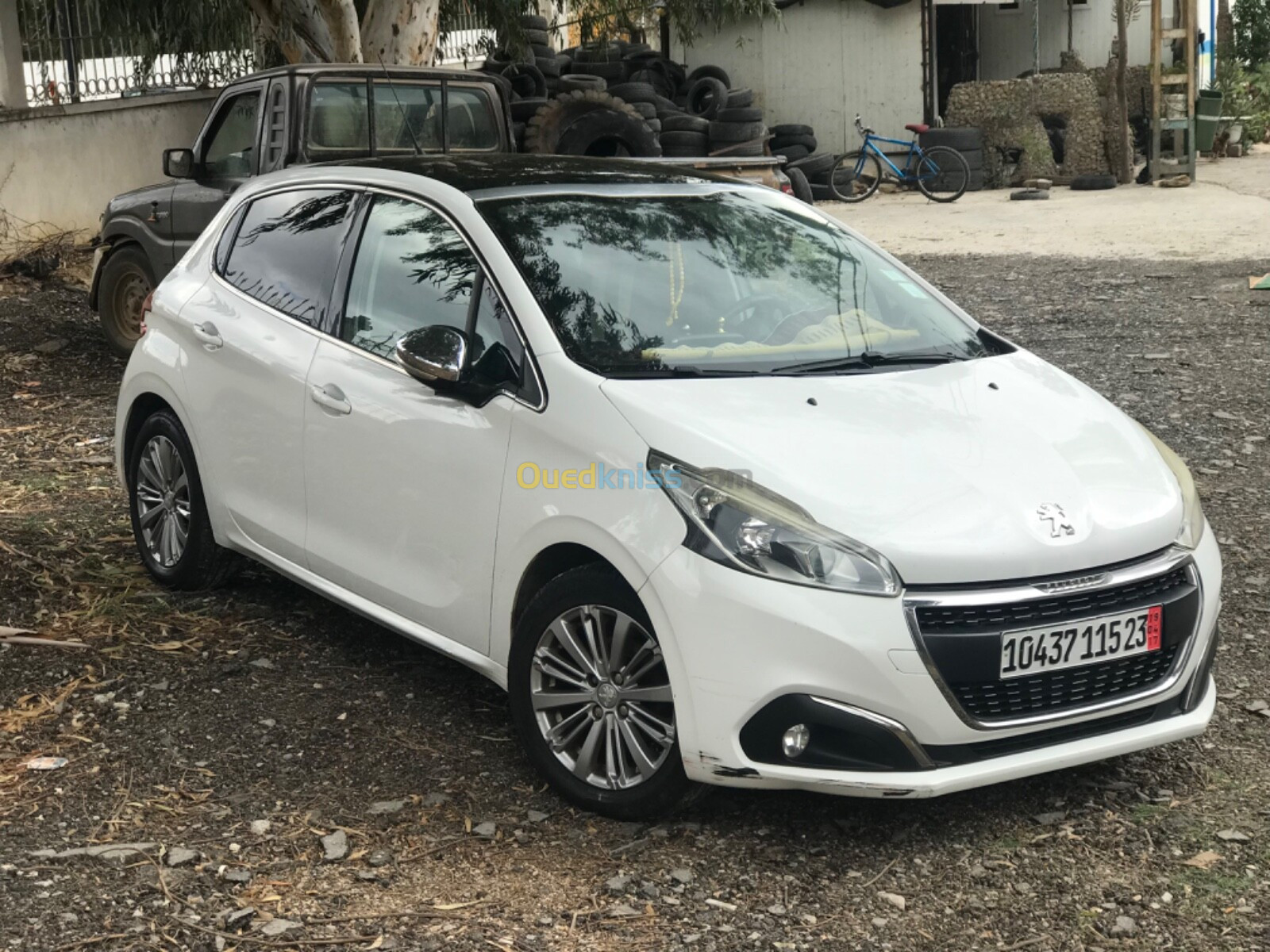 Peugeot 208 2015 Allure Facelift