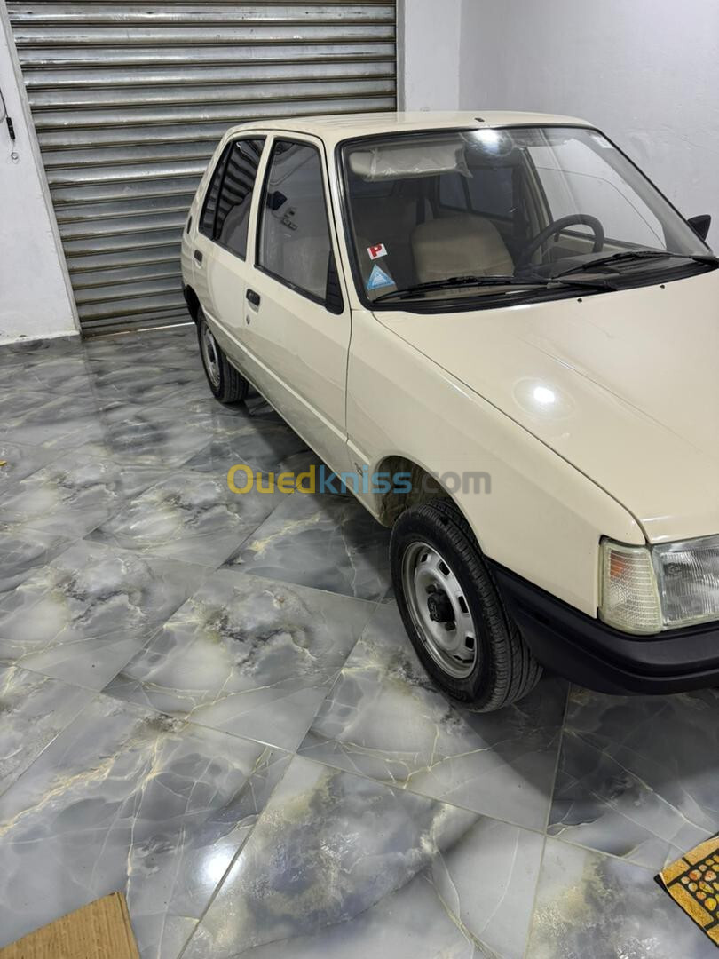 Peugeot 205 1984 205