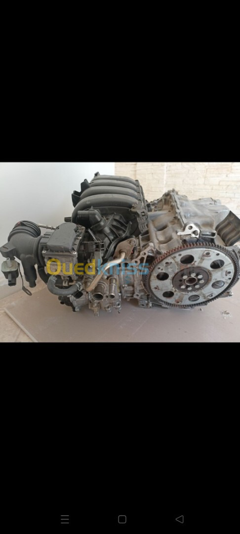 Moteur toyota yaris essence 1.3