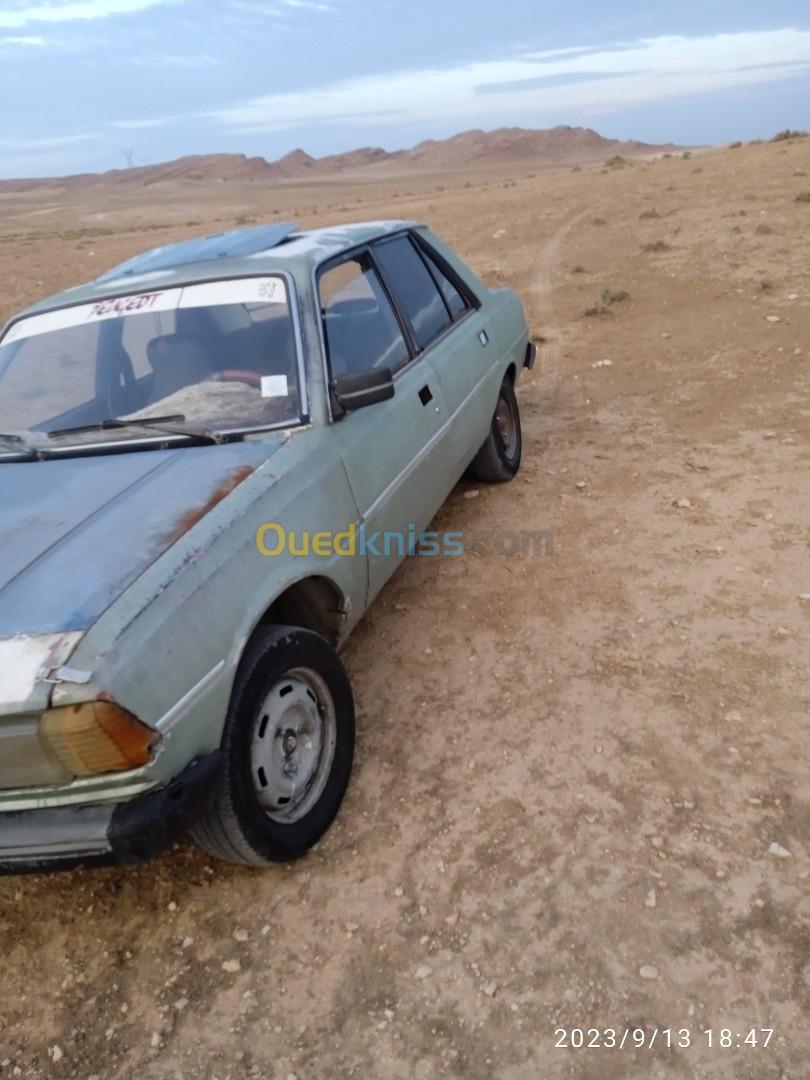 Peugeot 305 1977 305