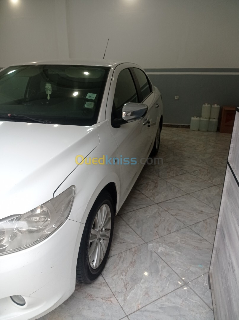 Peugeot 301 2014 Allure