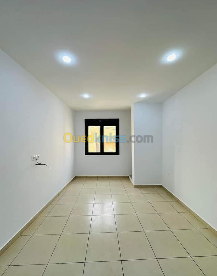 Vente Appartement F4 Oran Bir el djir