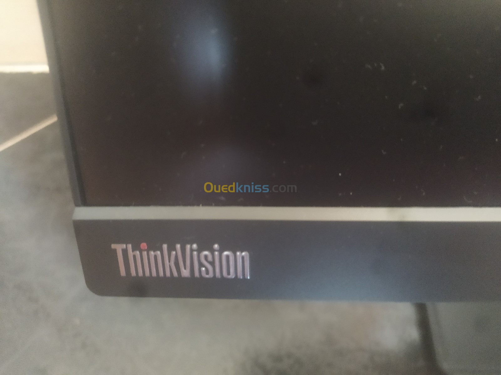 Écran Lenovo thinkvision t24v-20 23.8 Fhd micro webcam 