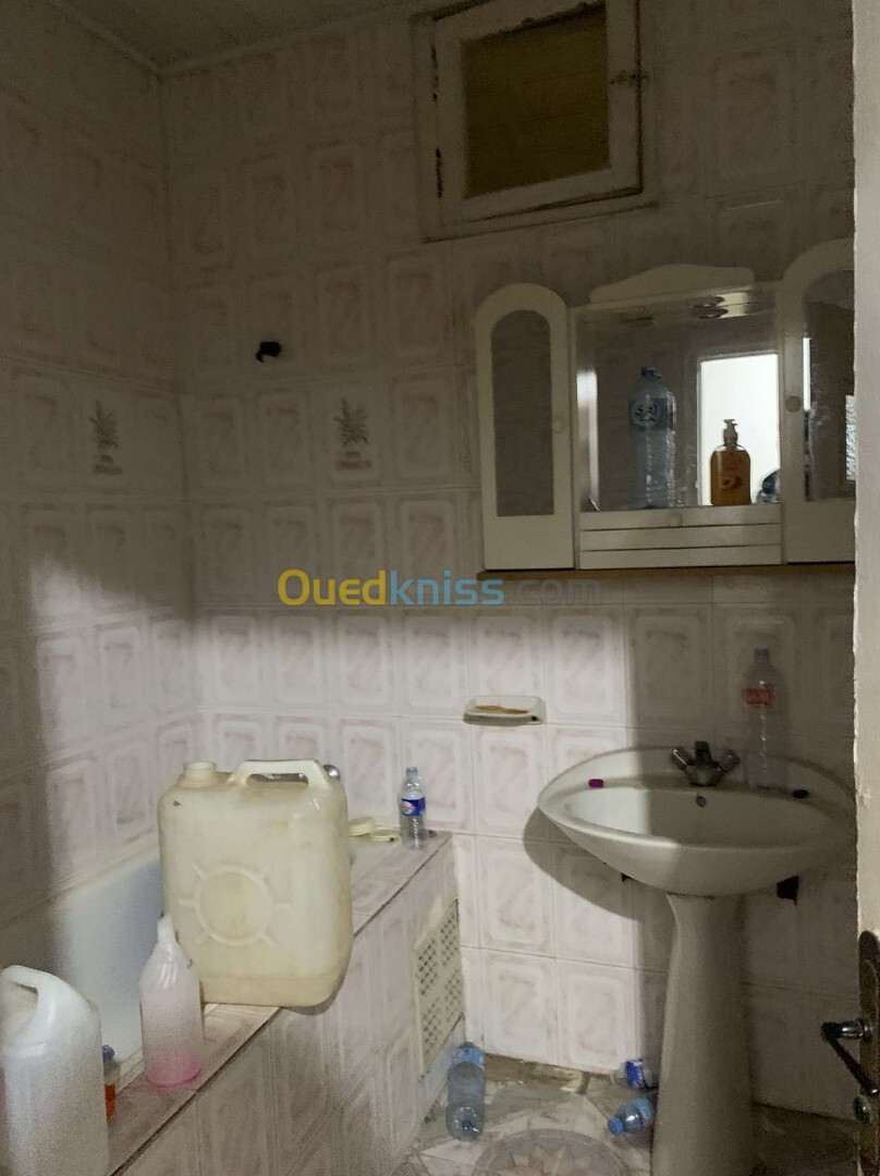 Location Appartement F04 Alger Ain naadja