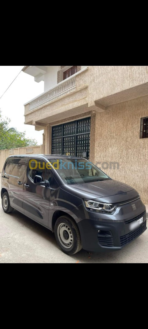 Fiat Doblo 2023 ايطالية لاتوت 3 مقاعد