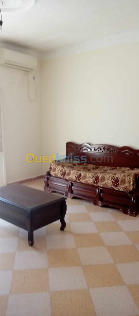 Location vacances Appartement F2 Jijel Emir abdelkader