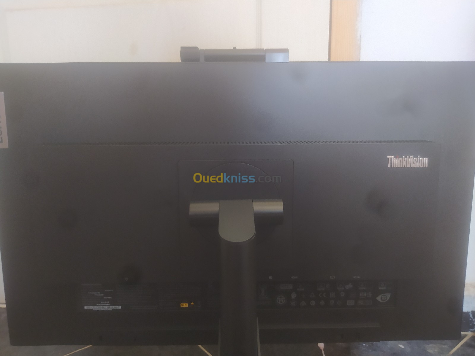 Écran Lenovo thinkvision t24v-20 23.8 Fhd micro webcam 