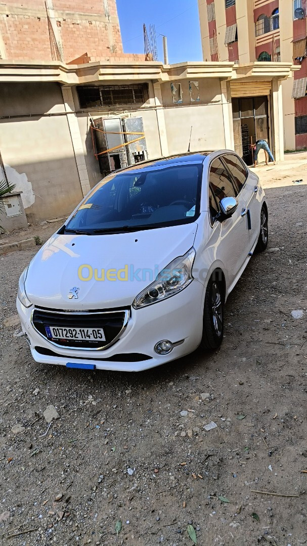 Peugeot 208 2014 Allure