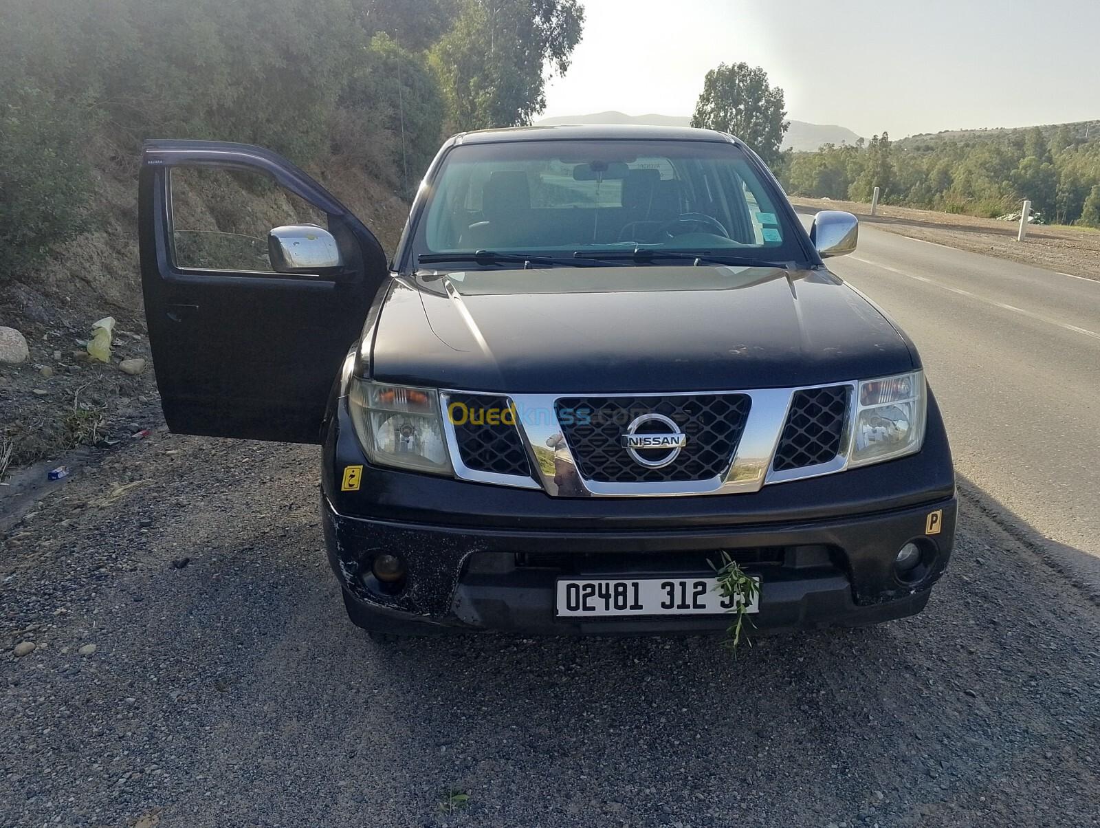 Nissan Navara 2012 LE D4*2/D40