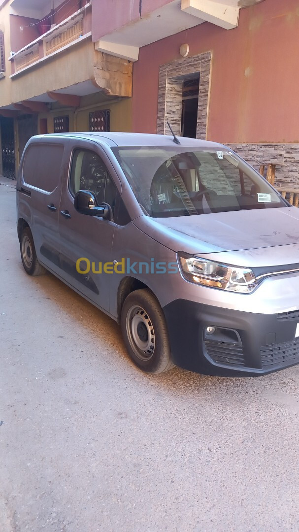 Fiat Doblo 2024 Italie