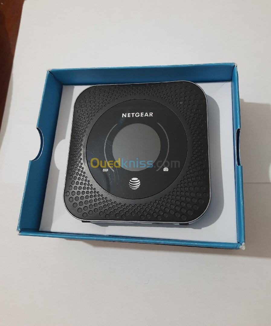 Netgear M1