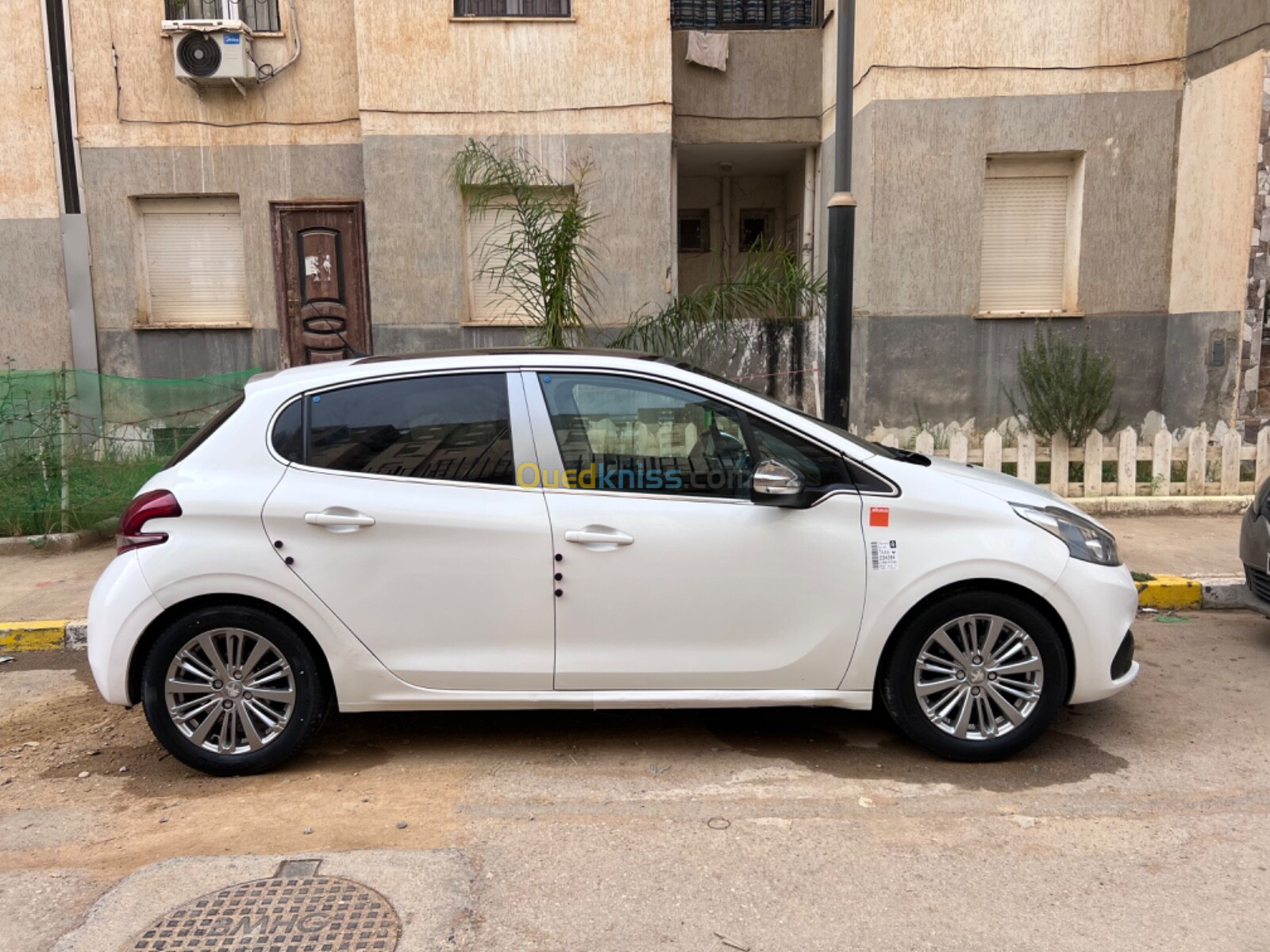 Peugeot 208 2019 Allure