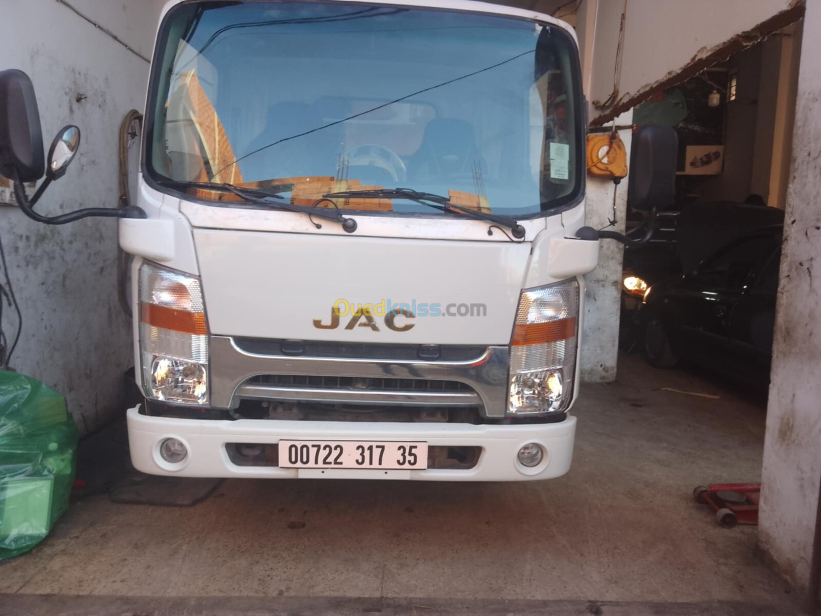 JAC Jac1040s 