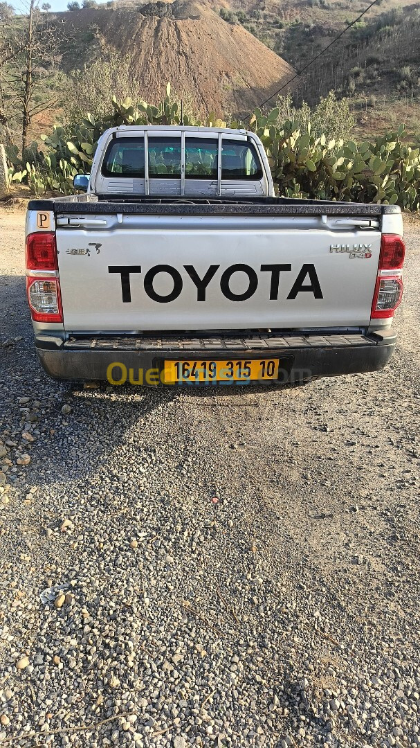 Toyota Hilux 2015 LEGEND SC 4x2