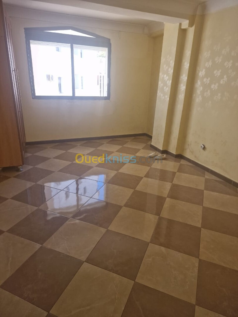 Location Appartement F3 Alger Said hamdine