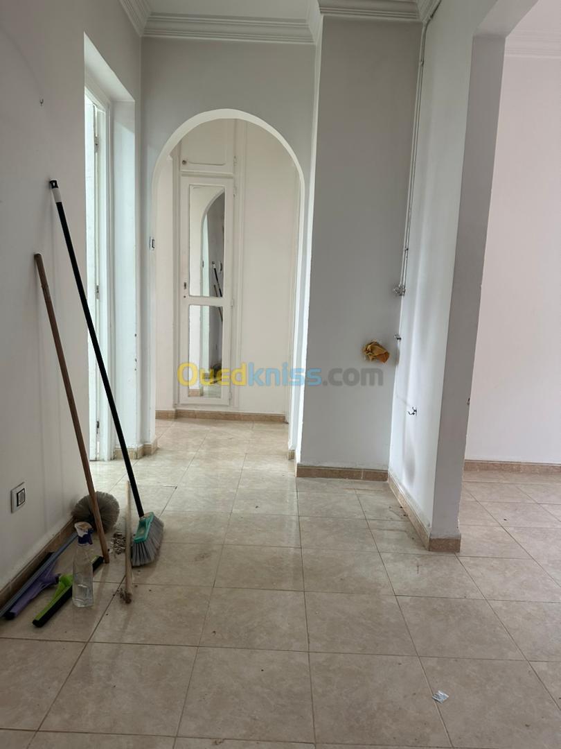 Location Appartement F3 Alger Said hamdine