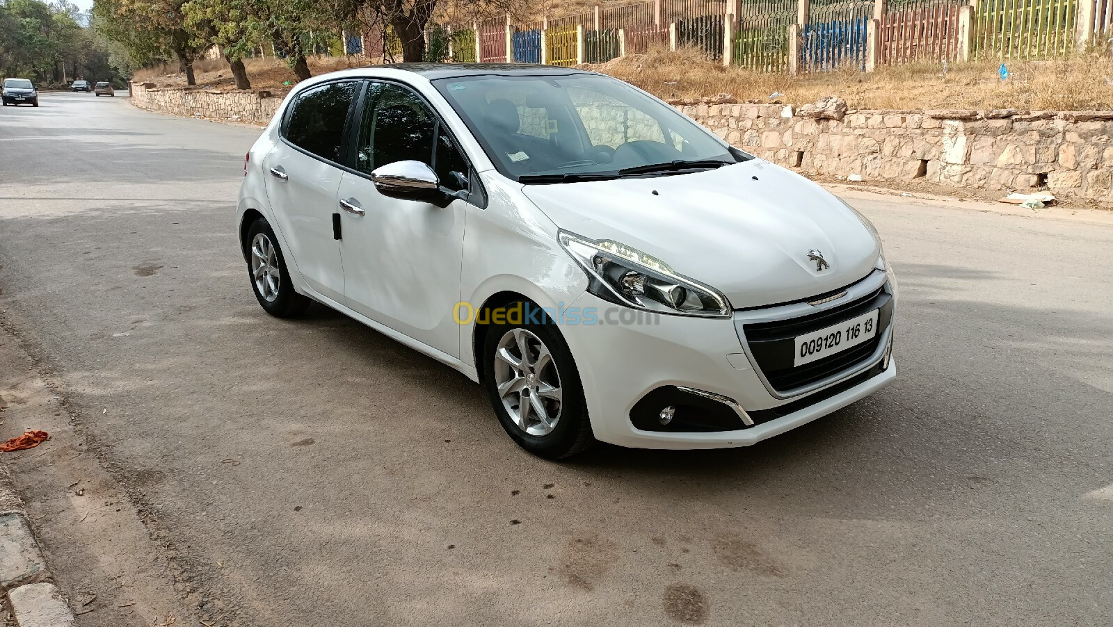 Peugeot 208 2016 Access Facelift