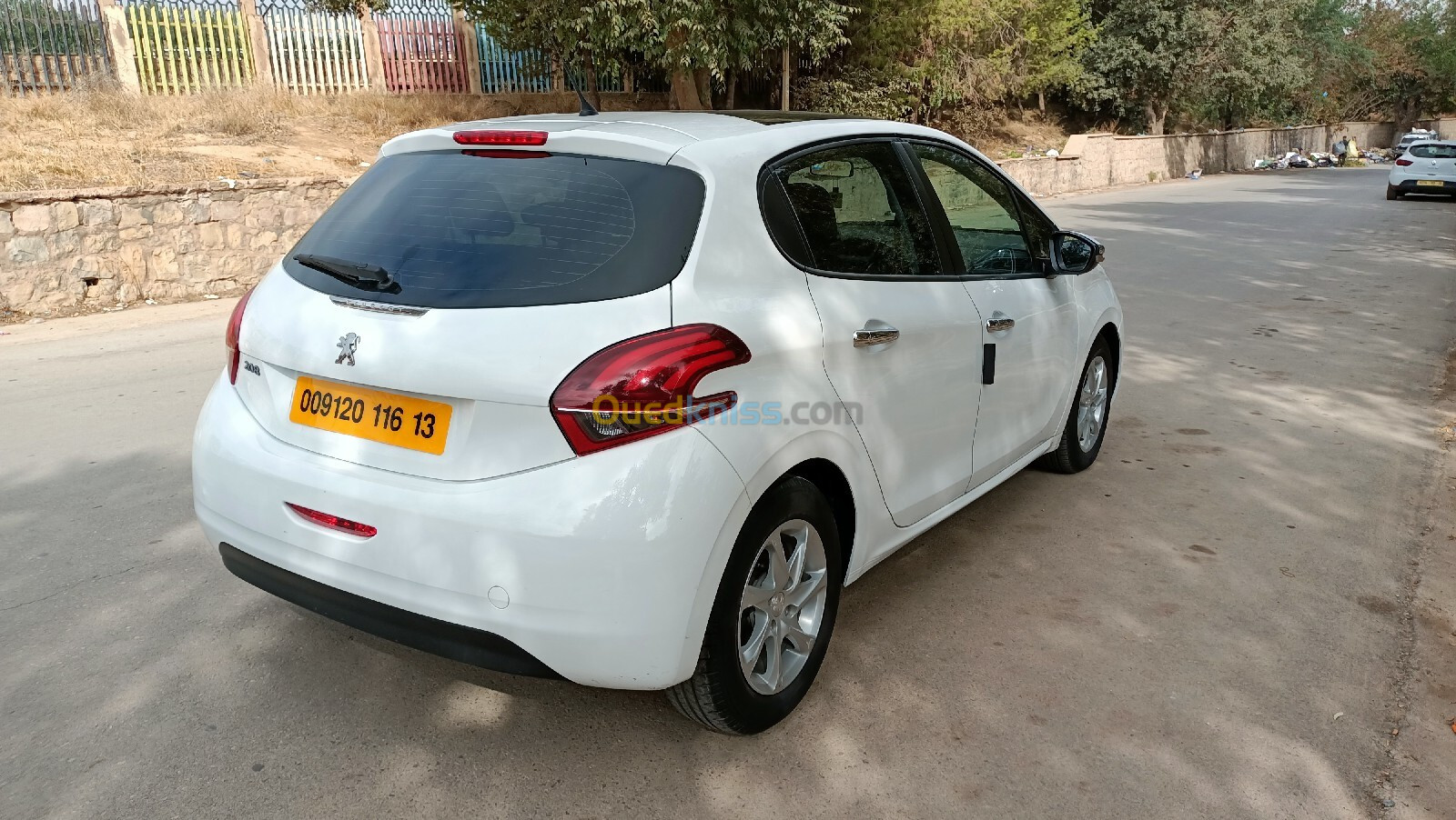 Peugeot 208 2016 Access Facelift