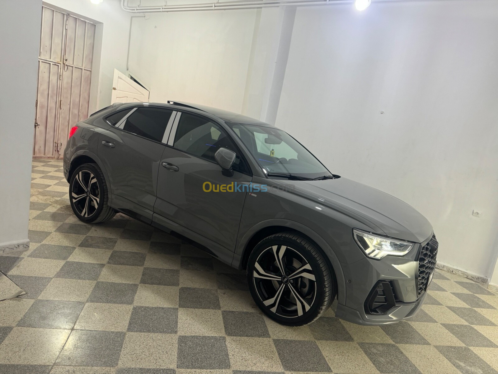 Audi Q3 2023 S line