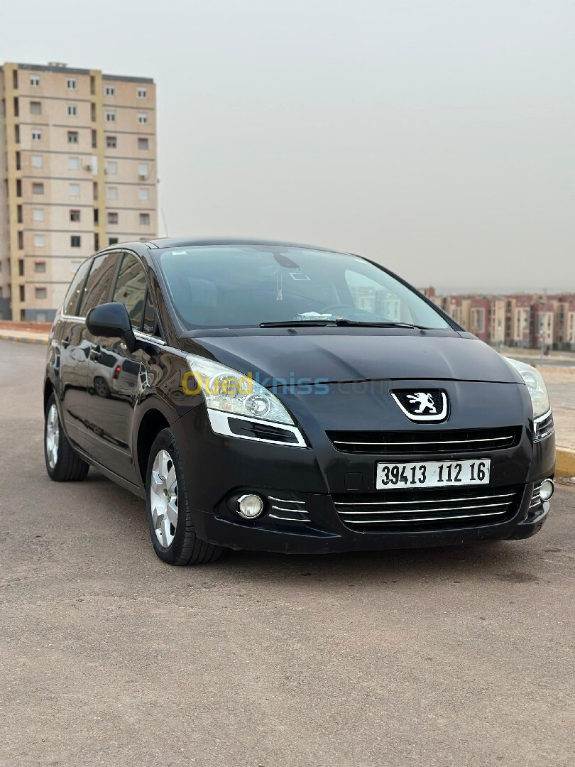 Peugeot 5008 2012 Allure