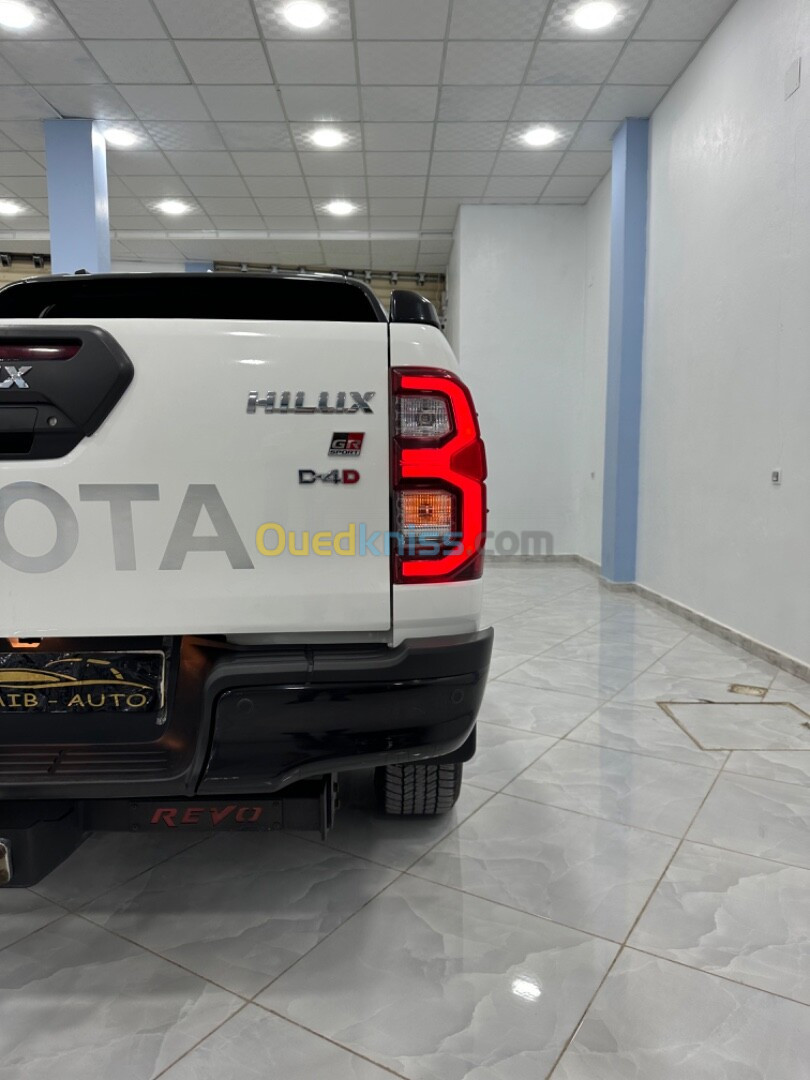 Toyota Hilux 2023 GR