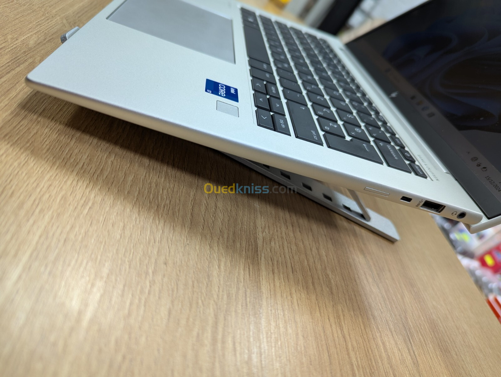 Laptop hp 840 G10 i7-1335 16gb 256ssd 14 fhd