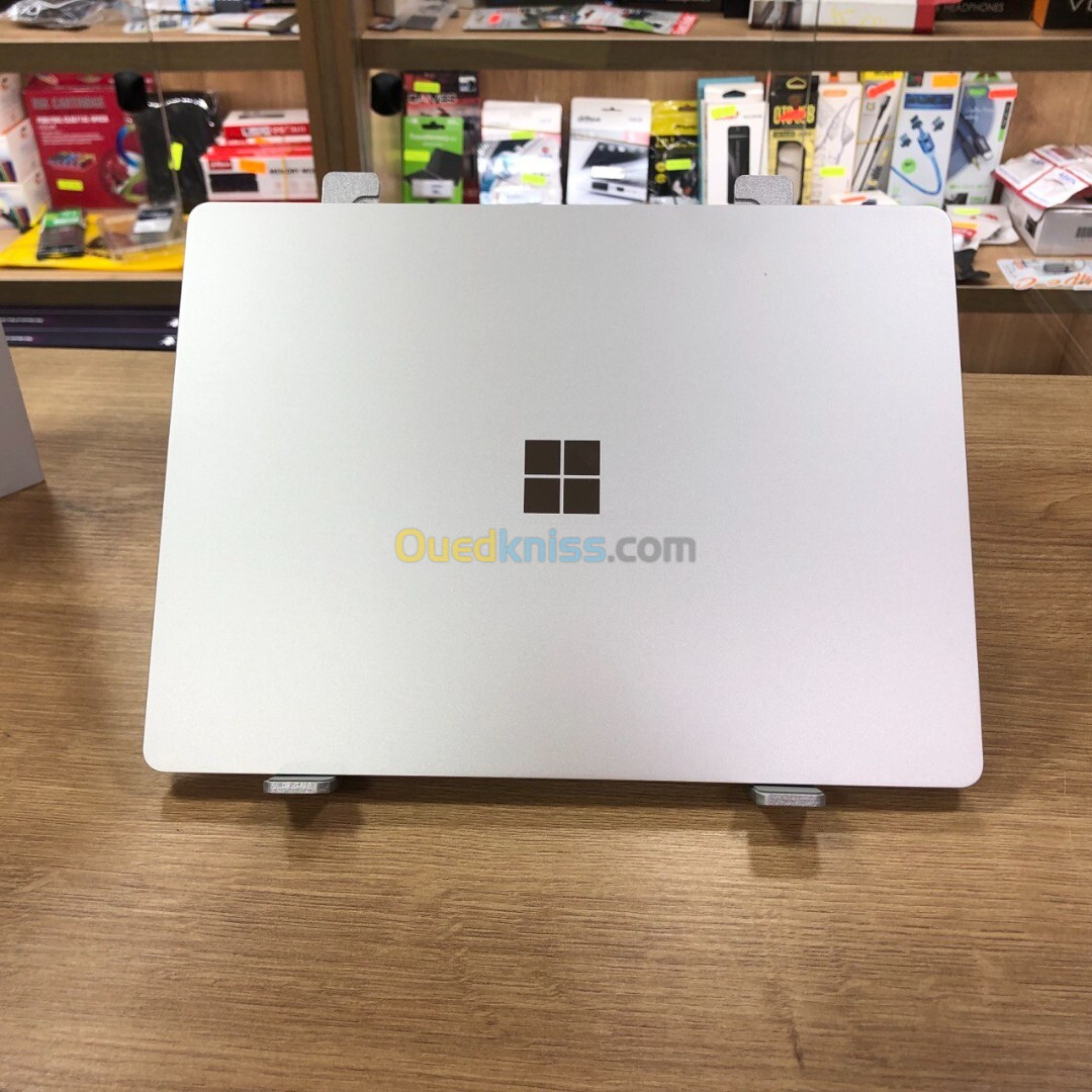 microsoft surface go 2 i5 1135g7 4gb 128ssd 12.5" TACTILE 