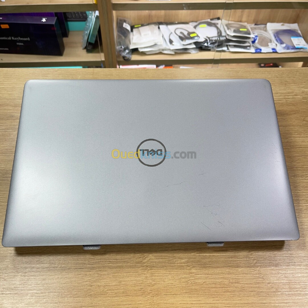 Laptop dell latitude 5540 i7-1365u 32GB 512gb 15.6FHD