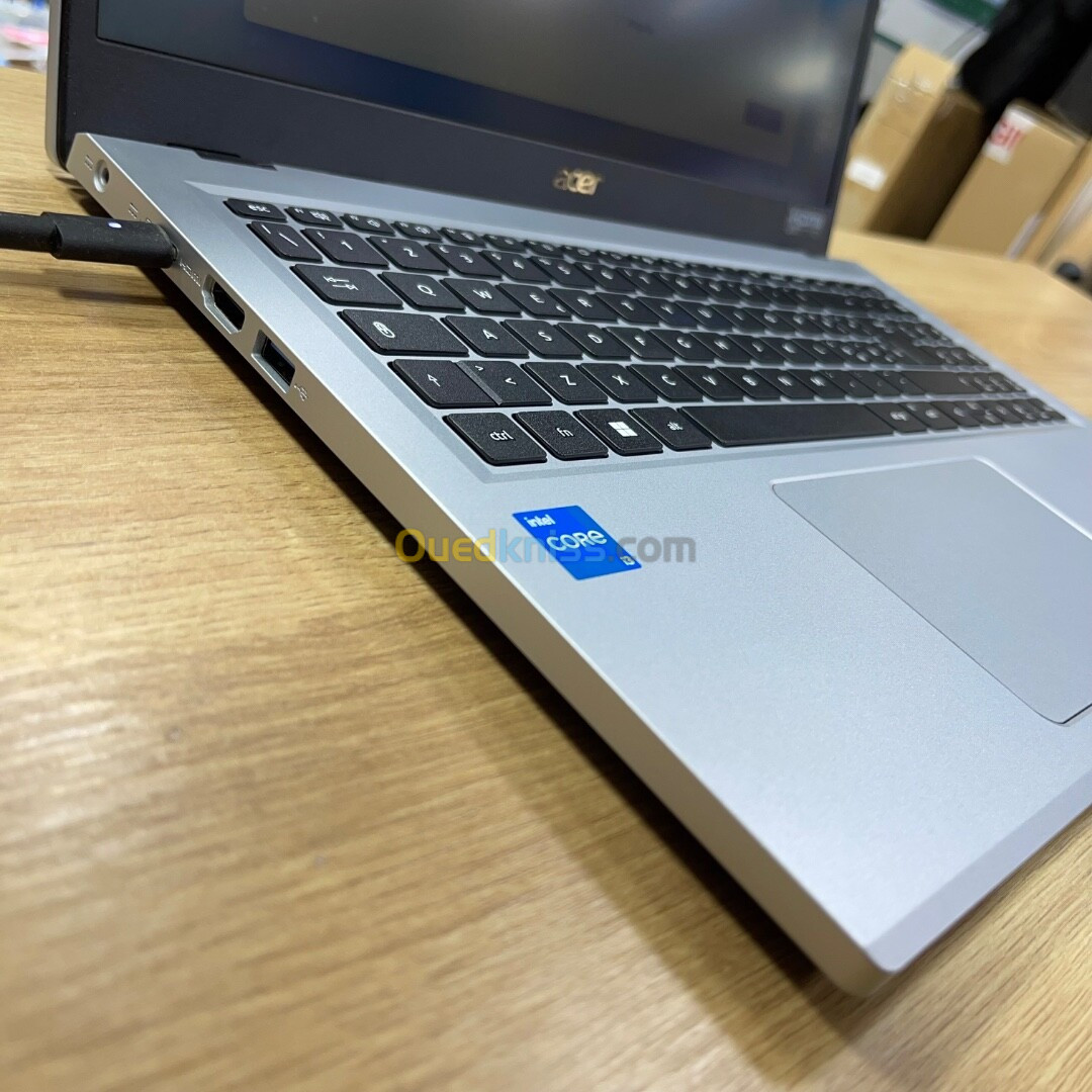 Laptop acer i3 N305 8Gb 256SSd 15.6FHD