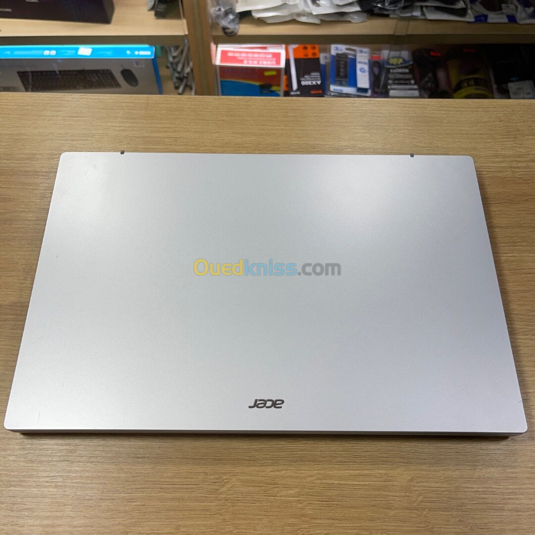 Laptop acer i3 N305 8Gb 256SSd 15.6FHD