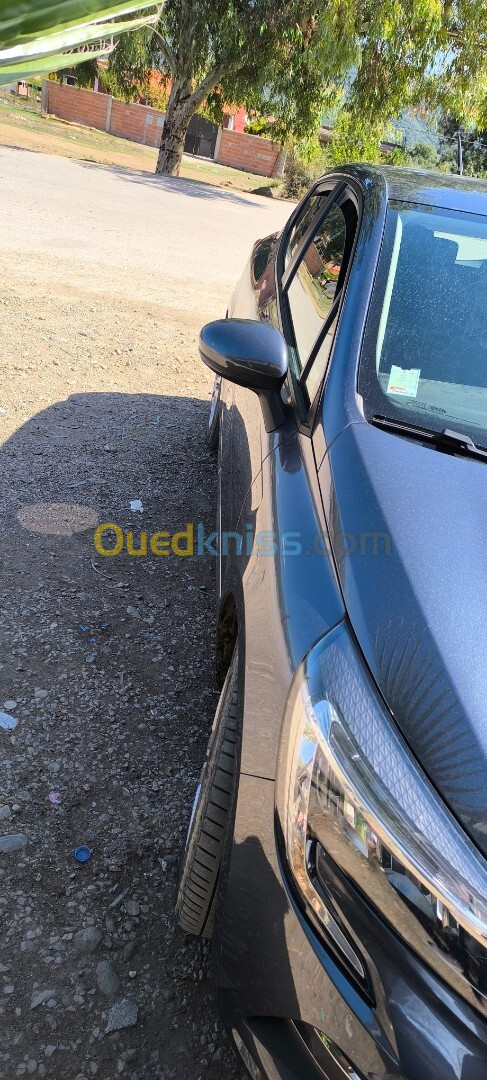 Renault Clio 5 2022 business