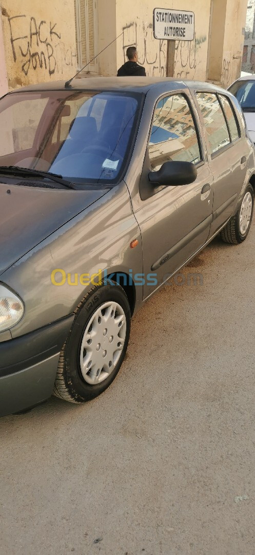 Renault Clio 2 2001 Extreme