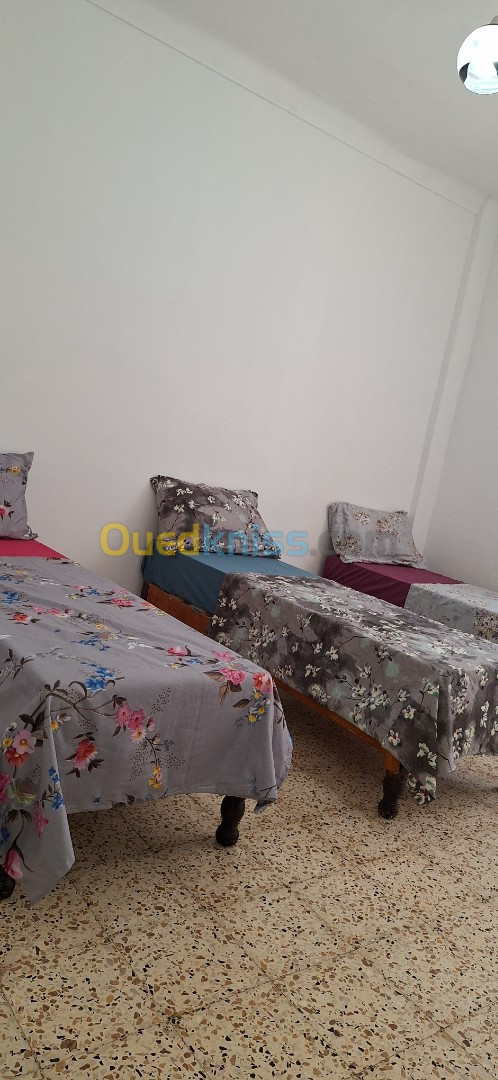 Location vacances Appartement F4 Mostaganem Mostaganem