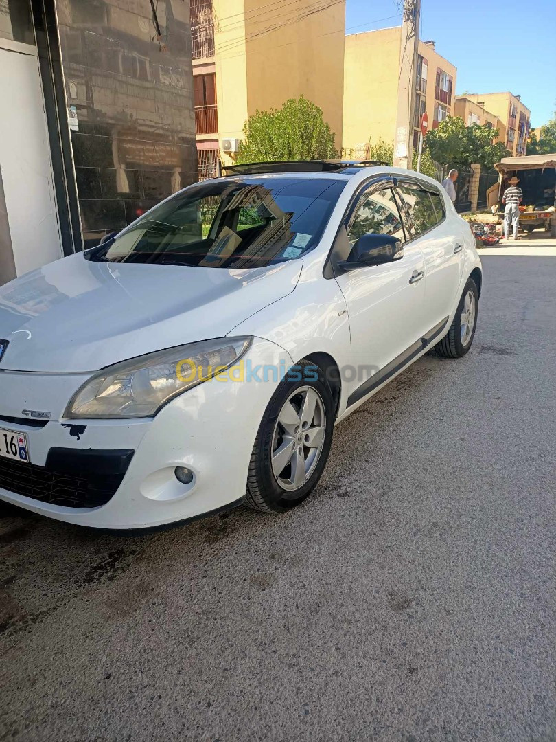 Renault Megane 3 2012 boss