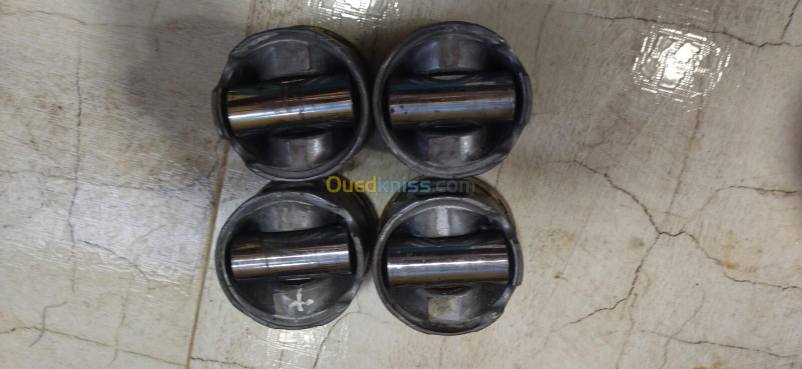 A vendre pistons moteur dci (megane3)