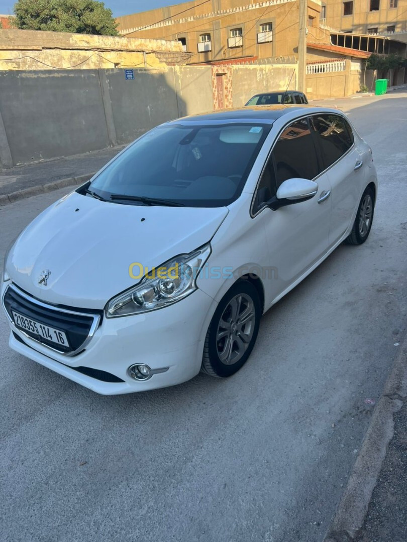 Peugeot 208 2014 Allure