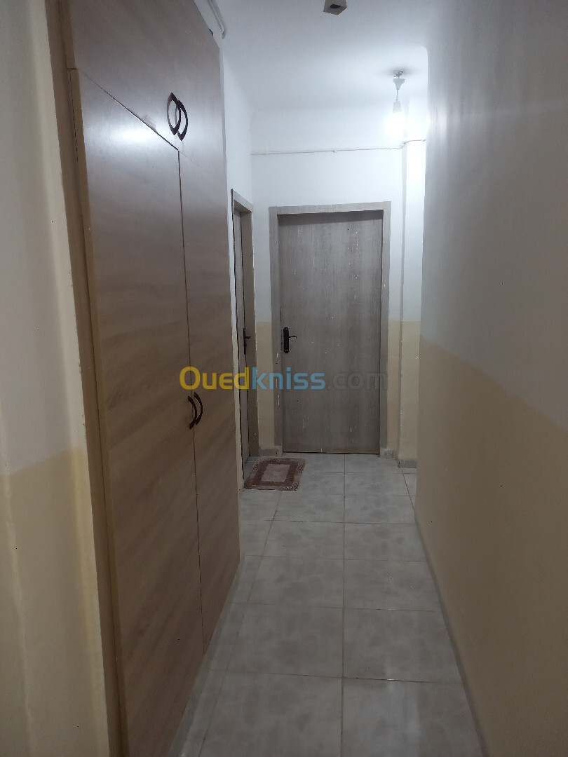 Location vacances Appartement F2 Alger Bordj el bahri