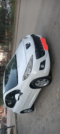 voitures-peugeot-207-2012-new-active-bordj-el-kiffan-alger-algerie